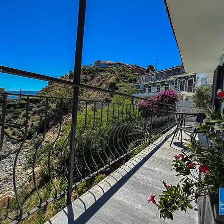 Caminia - Secret Oasis