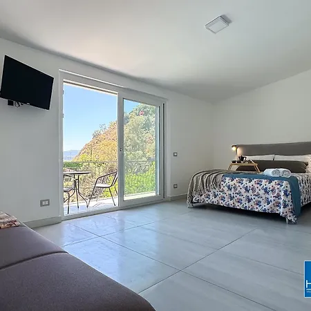 Caminia - Secret Oasis