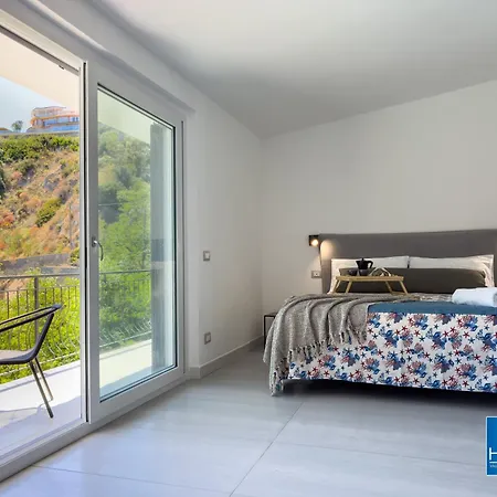 Caminia - Secret Oasis * Staletti